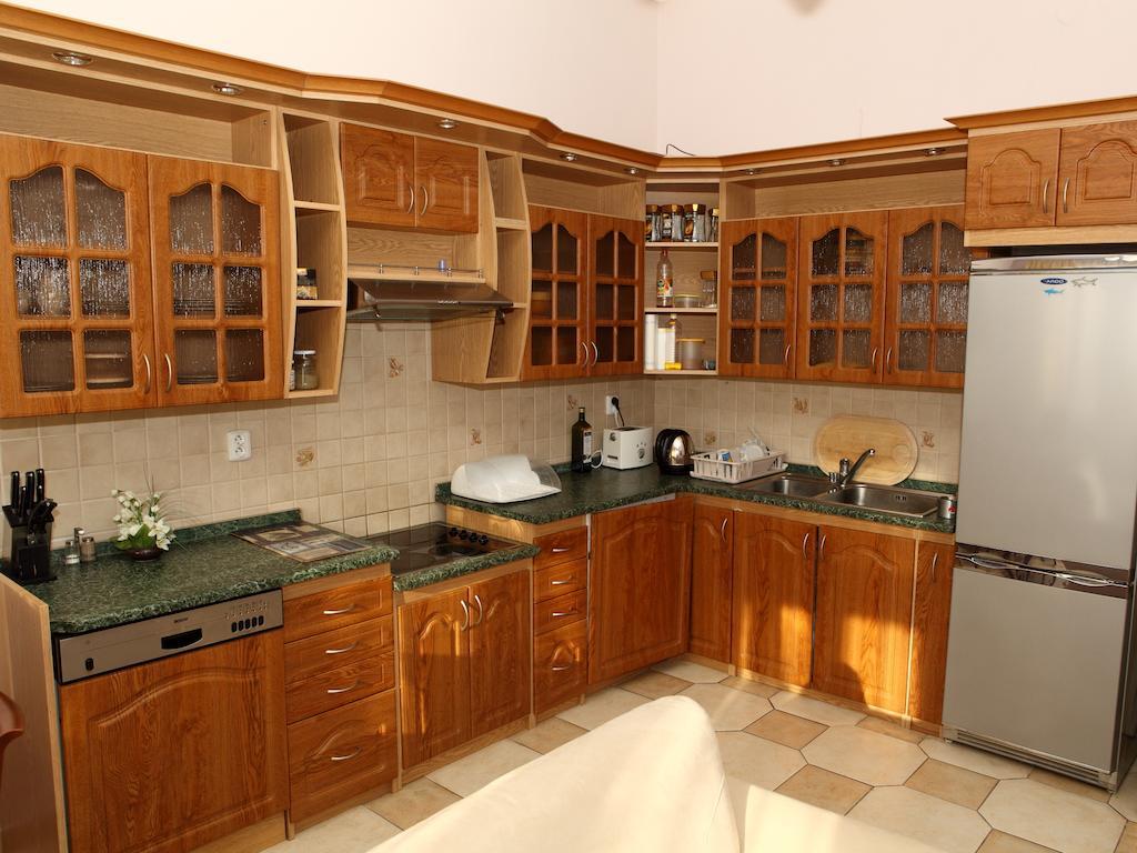 7k - Apartmány Lázeňská Karlovy Vary Habitación foto
